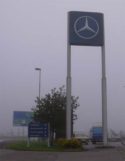Trotz Nebel konnte der W123 seinen Stern sehen